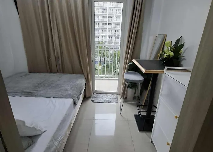 Hotel Via Staycation Shore Tower B Unit 0529 Manila